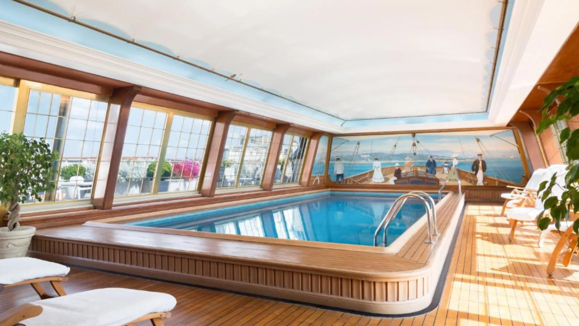 Le Bristol Paris, Oetker Hotels with Eiffel Tower views