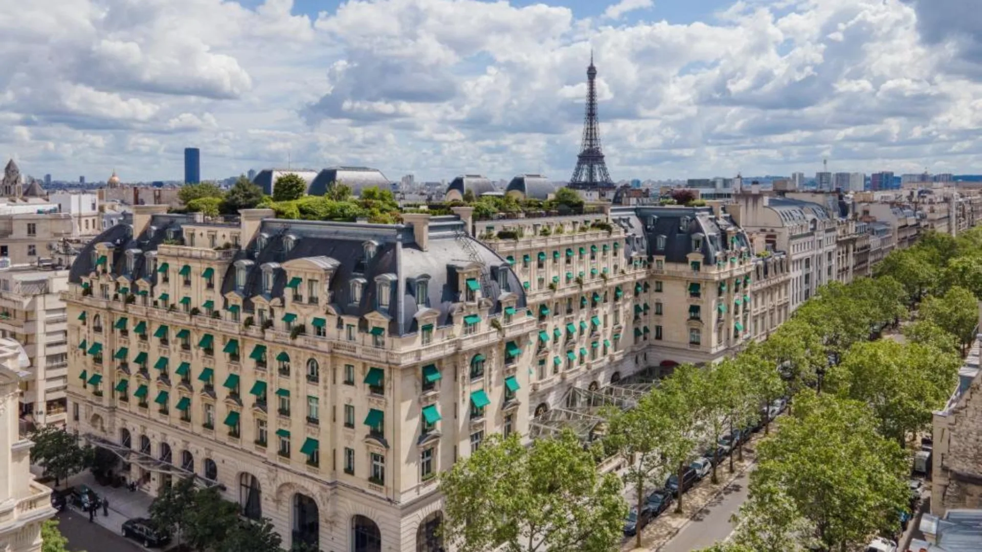 The Peninsula Paris, a hotel with Eiffel Tower views
