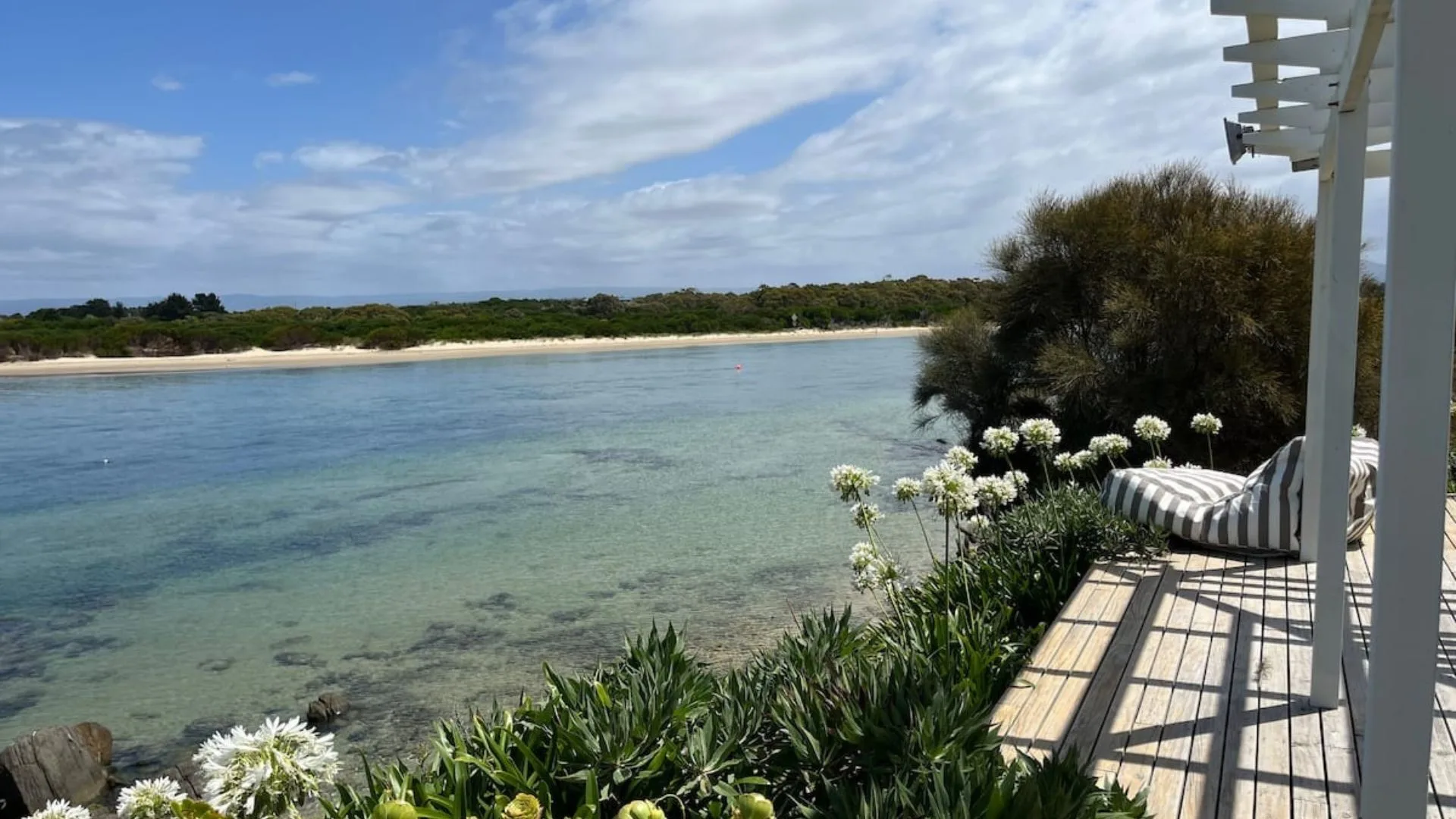 Honeymoon destinations Australia Seaside Sanctuary