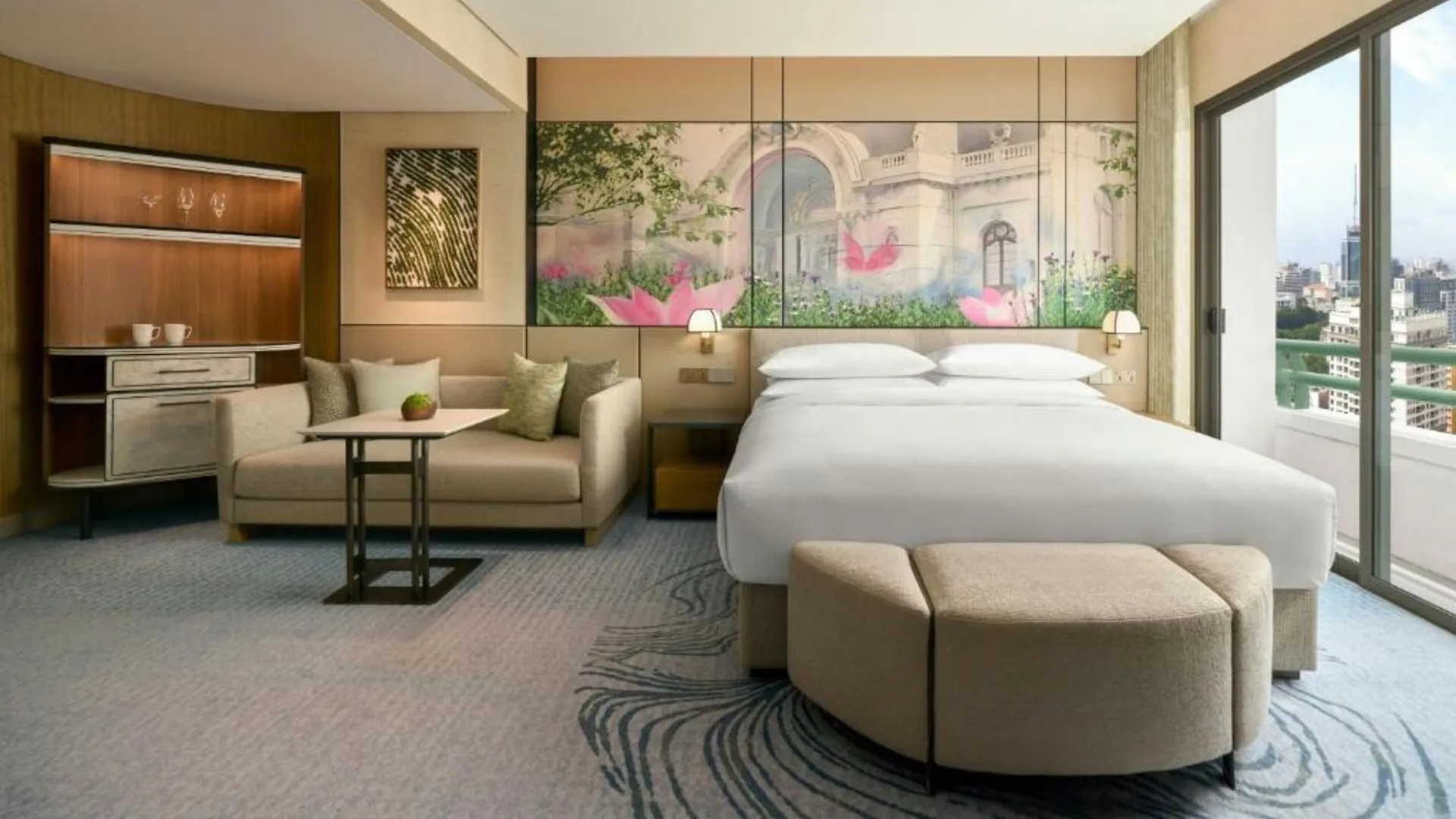 Sheraton Saigon Grand Opera Hotel