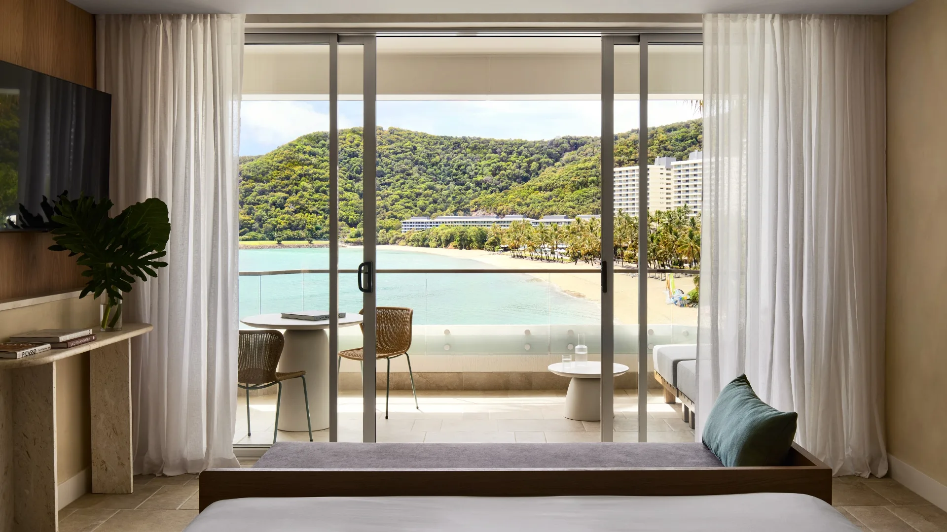 The Sundays Balcony room with Whitsundays view.