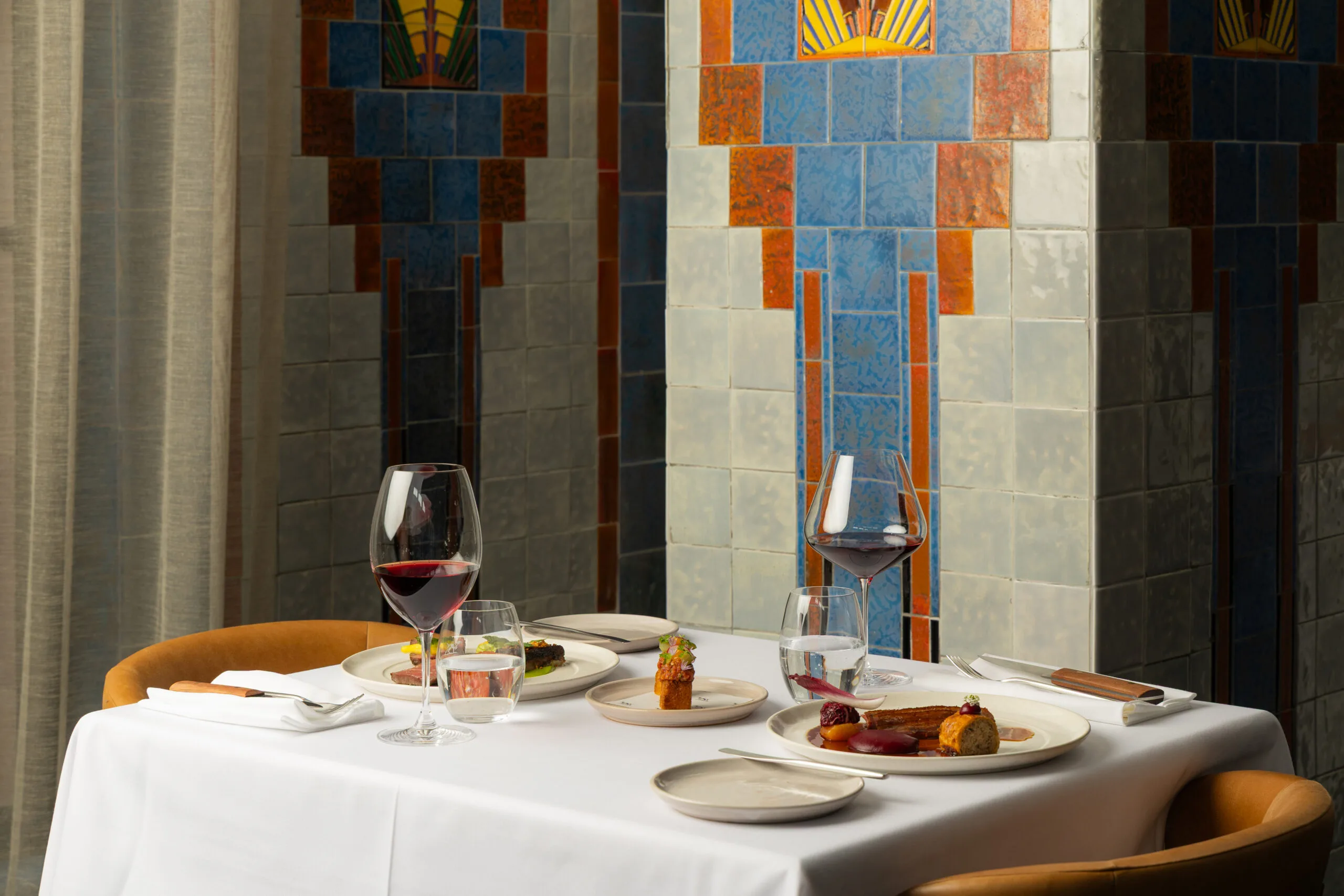 the lodge dining room little collins