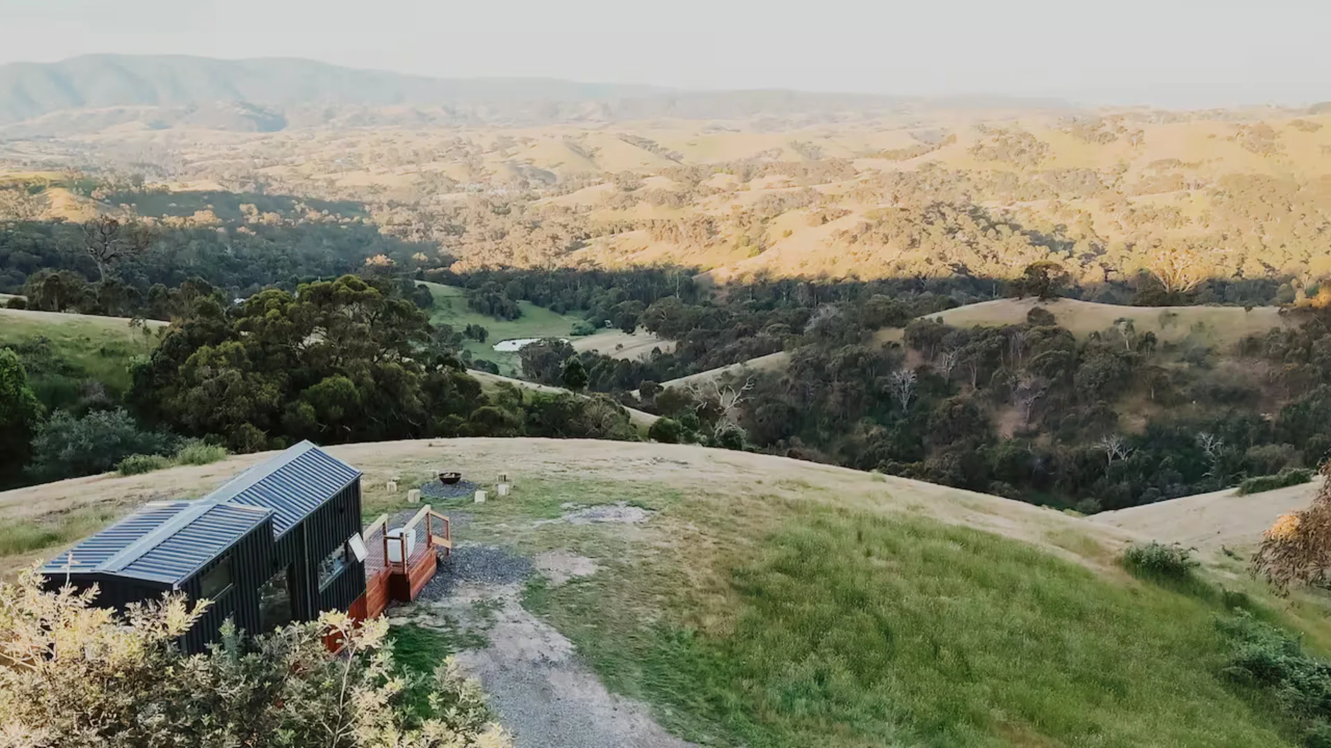 Hilltop Off Grid Tiny House, a romantic getaway in Victoria.