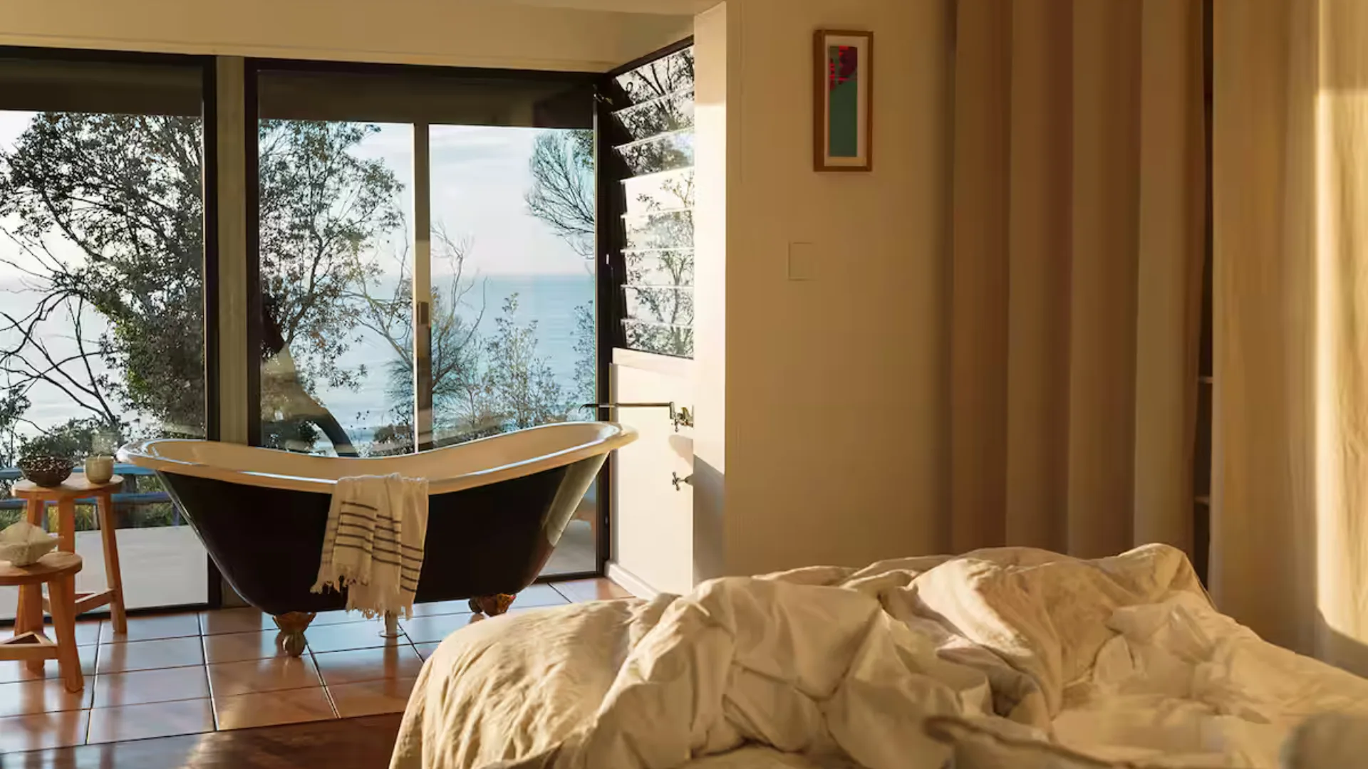 Luxury Beach House, an Airbnb in the South Coast at Congo