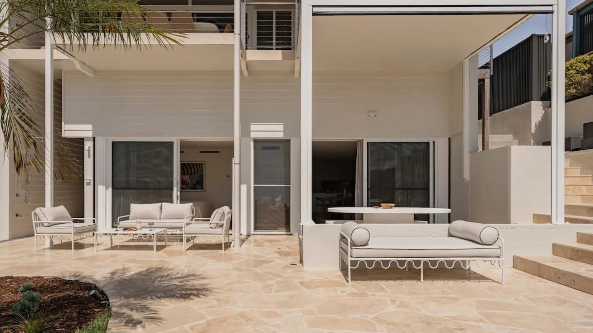 Nomaya Waterfront Getaway, an airbnb in the south coast at Currarong