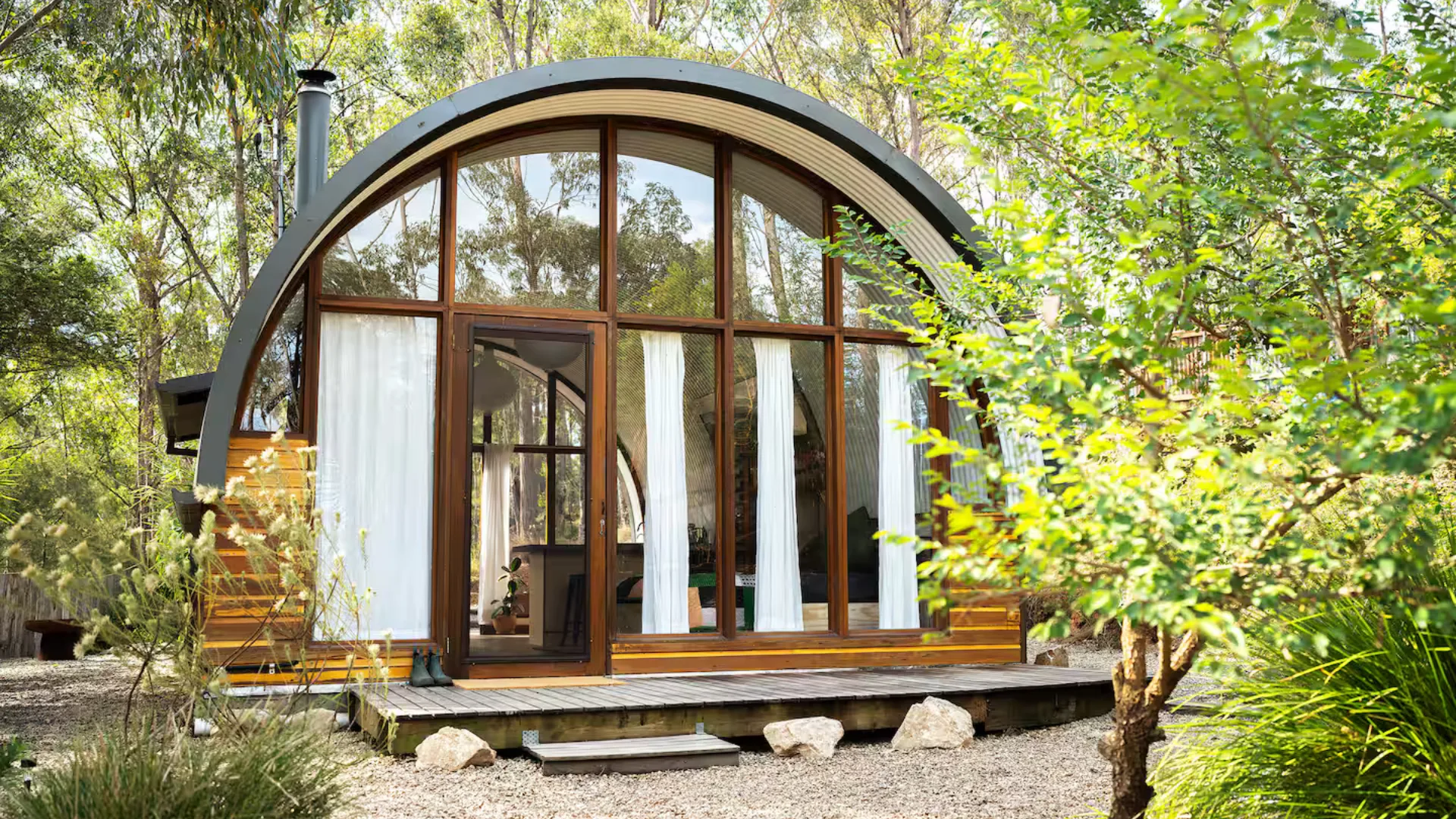 Round House Retreat, a south coast Airbnb in Coolagolite