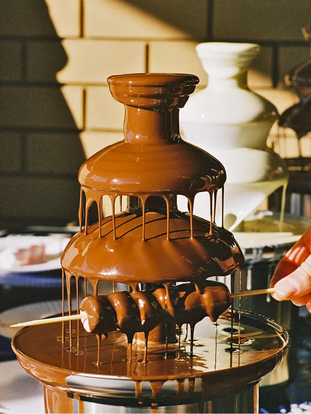 chocolate fountain