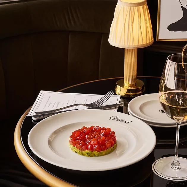 Maison Bâtard's spicy tuna tartare
