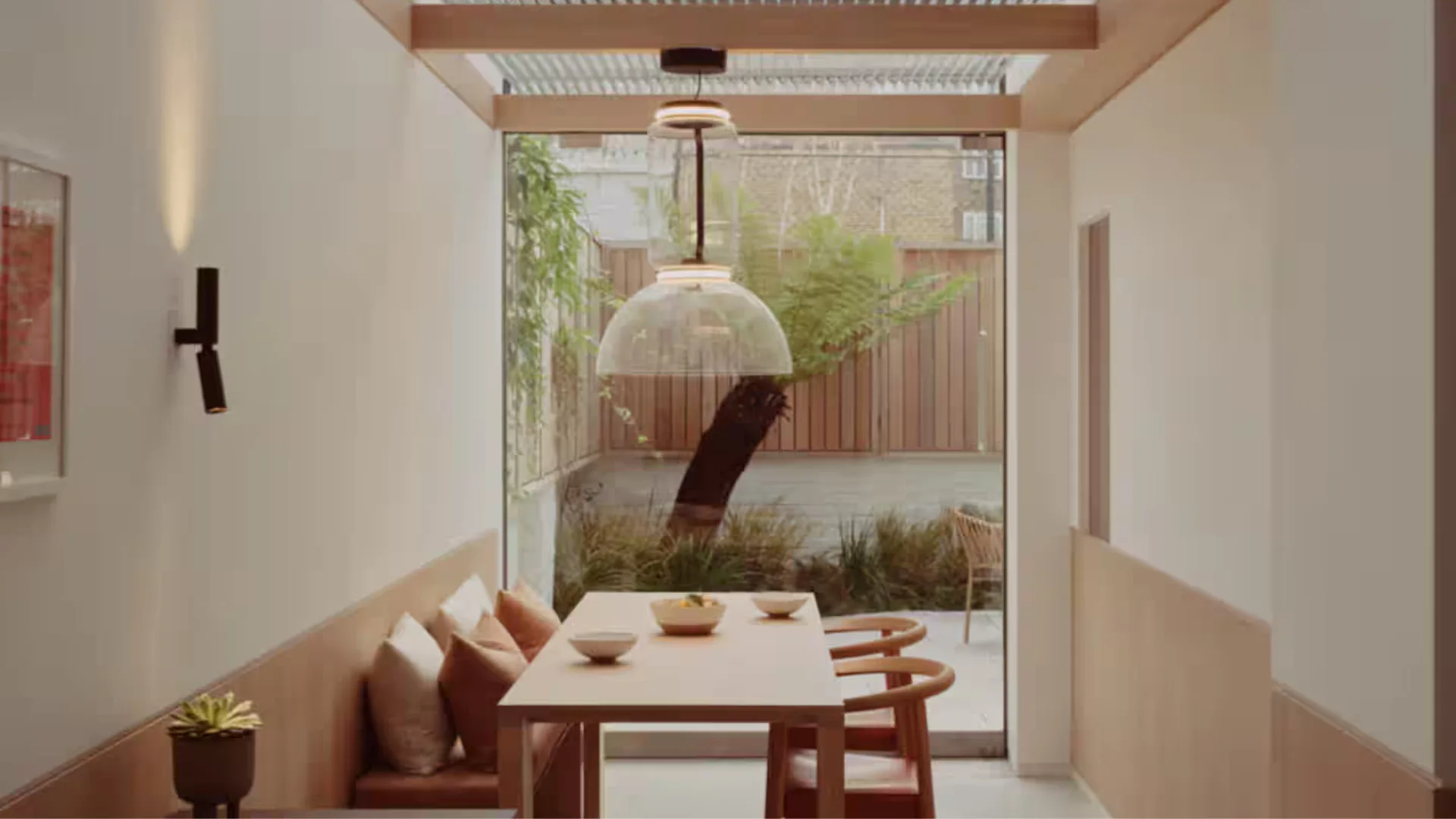 17 of the best Airbnbs in London, including a stay featured in Love Actually