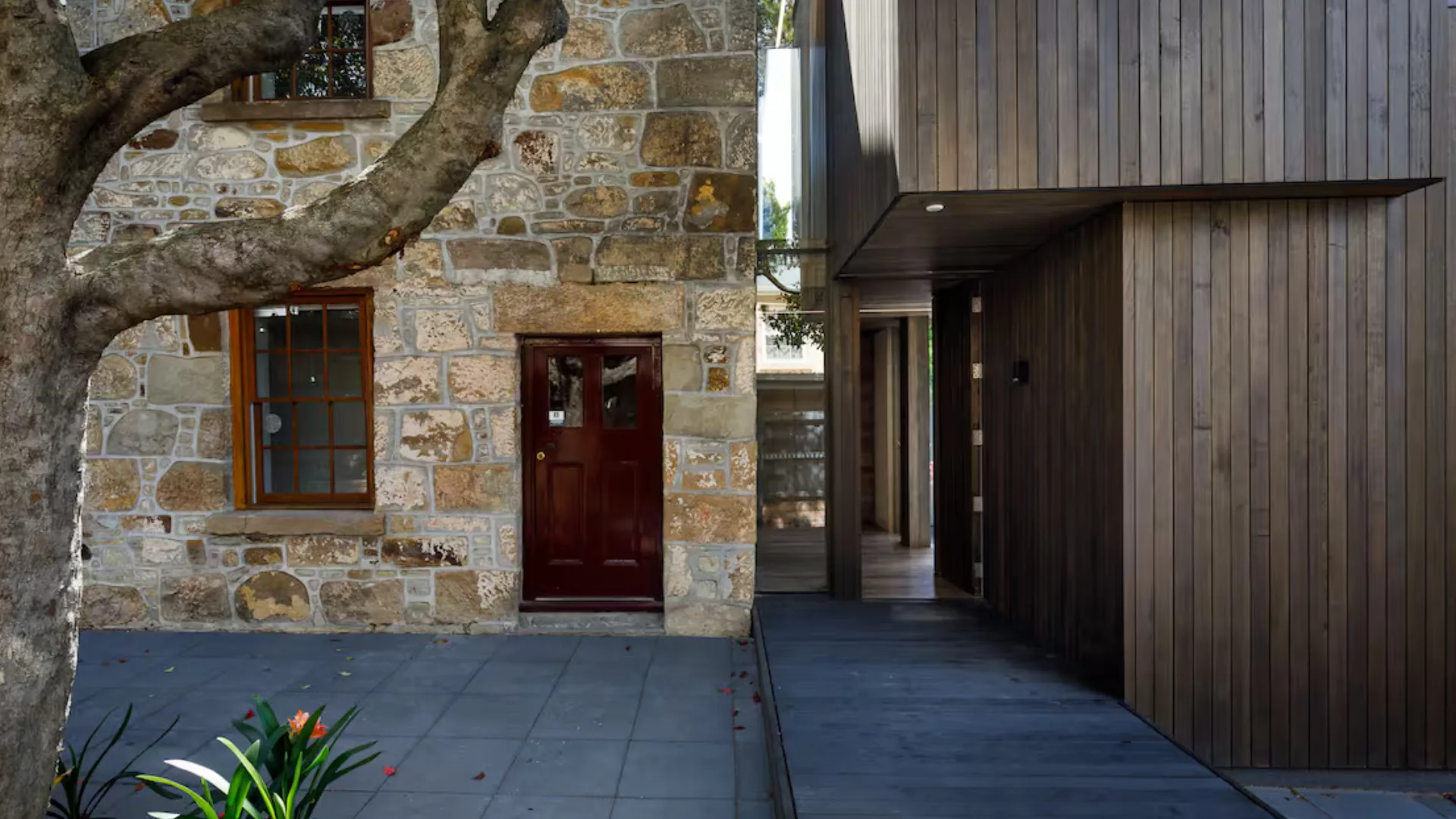 15 beautiful Hobart Airbnbs close to the Tasmanian capital’s best dining and more