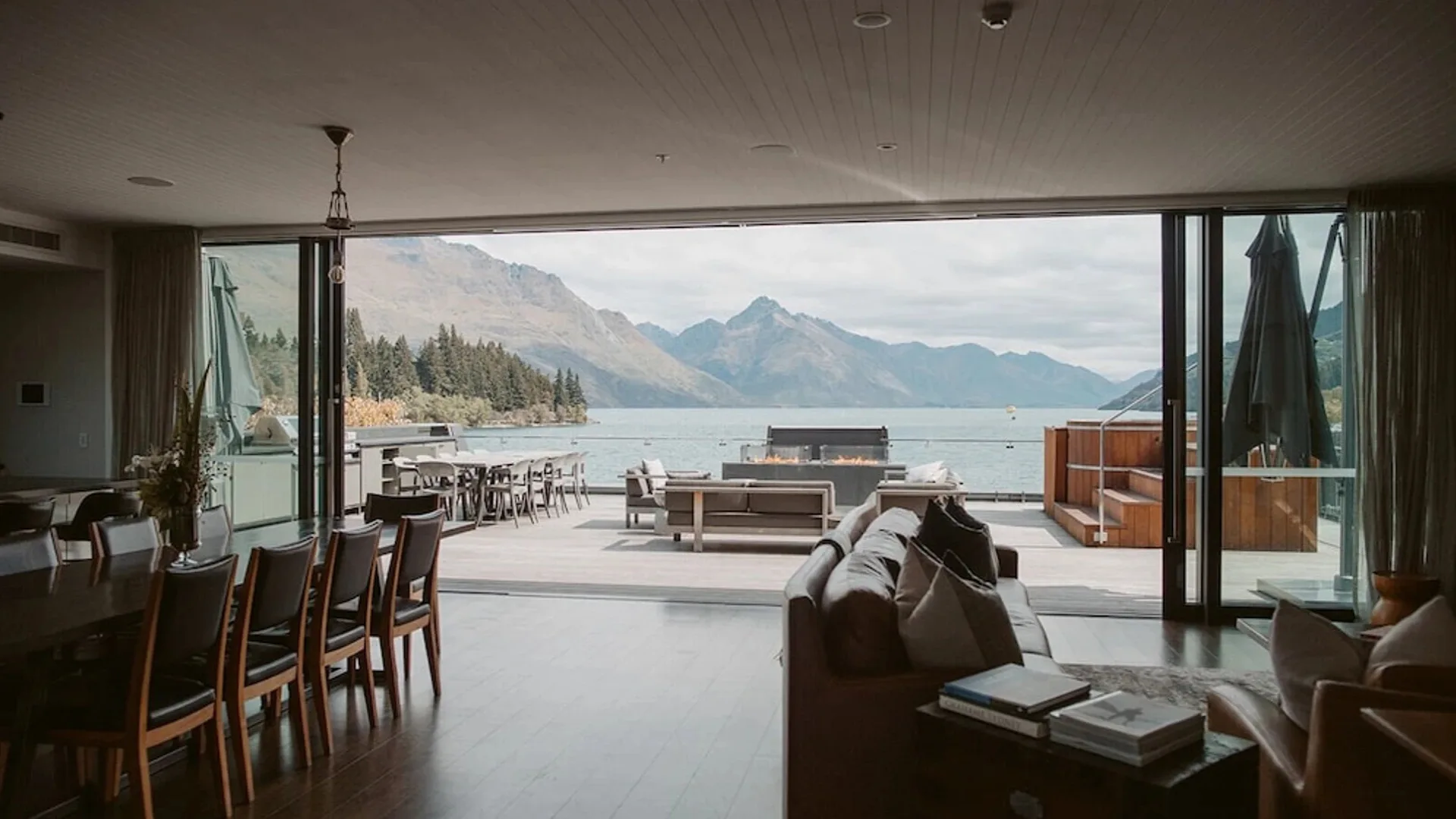 Eichardt’s Private Hotel, Queenstown, a luxury hotel in New Zealand