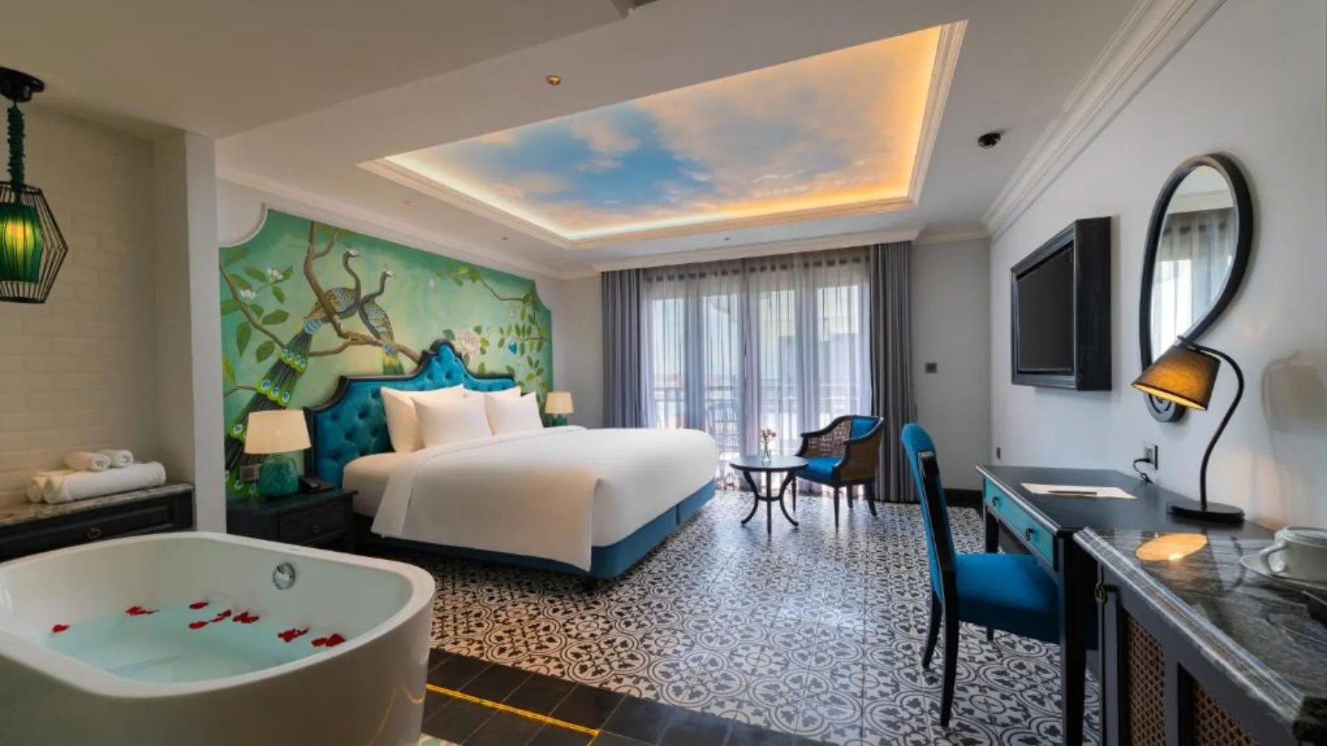 The spacious suites at Hoi An Delicacy Hotel and Spa