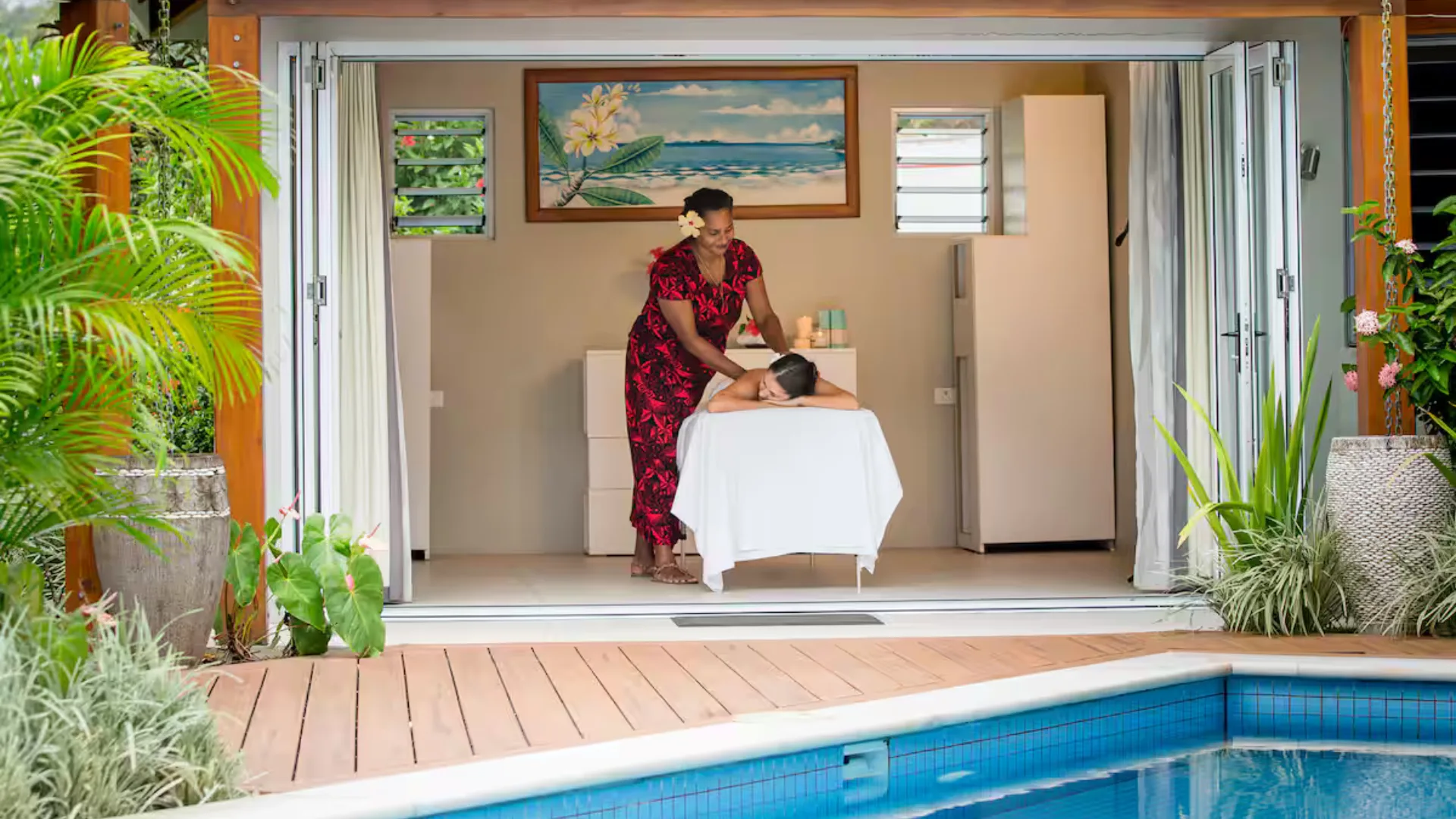 Villa Senikau, a private villa Airbnb in Fiji with pool & beach access