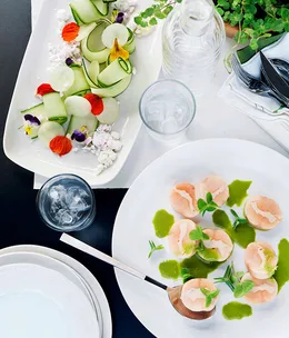 Shannon Bennett: Cucumber, pear, flowers and musk