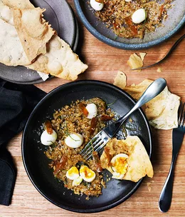 Quail eggs with braised onions and bottarga