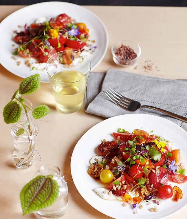 Tomato, fried wheat and goat’s curd salad