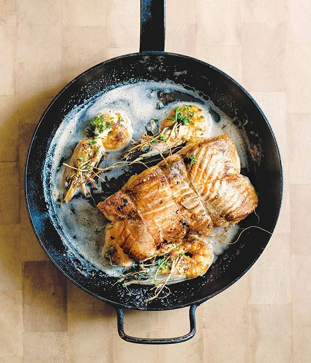Stéphane Reynaud: Rôti de saumon aux crevettes (Roast salmon with prawns)