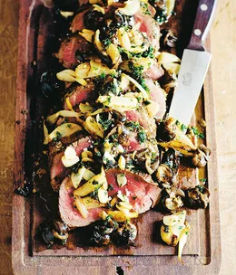 Stéphane Reynaud: Filet de boeuf piqué d’ail aux escargots (garlic-studded fillet of beef with snails)