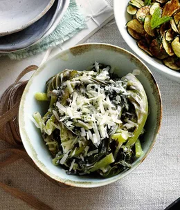 Cavolo con le uova (kale with eggs)