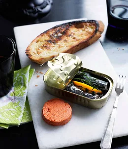 Sardines with tomato pâté