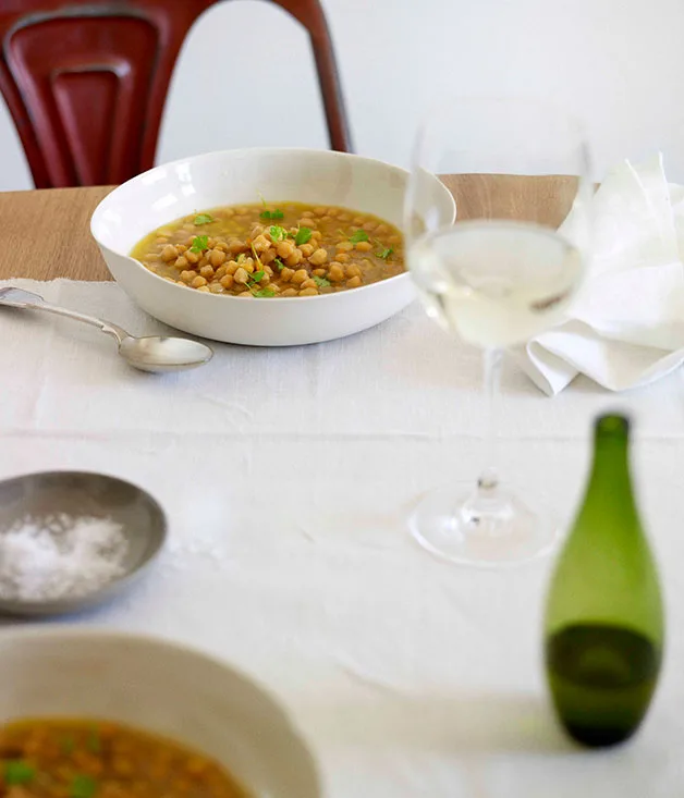 Eugenio Maiale: Zuppa di cece sedano (chickpea and celery soup)