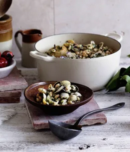 White beans with clams and albariño
