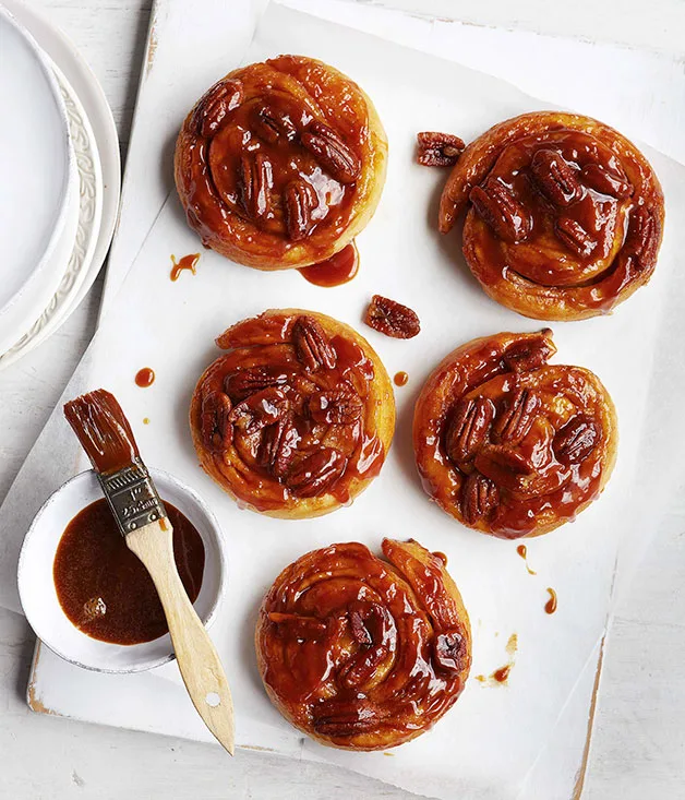 Pecan sticky buns