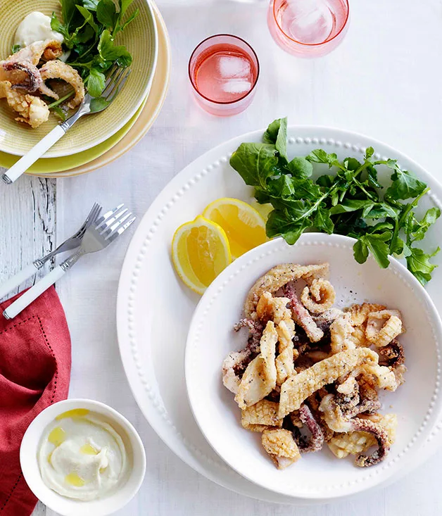 Calamaretti with salsa aglio