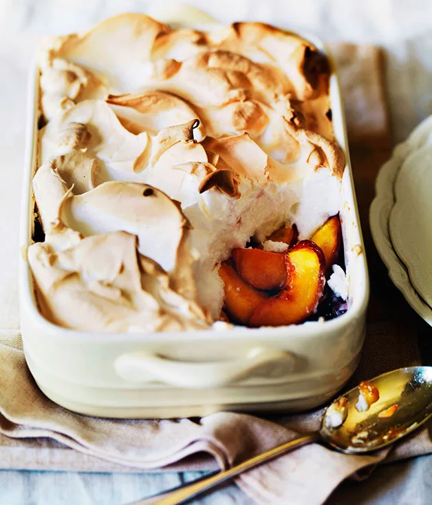 Peach queen of puddings