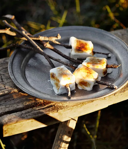 Toasted pineapple marshmallows | Gourmet Traveller