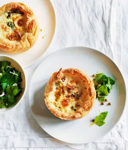 Quail egg and ham hock tarts