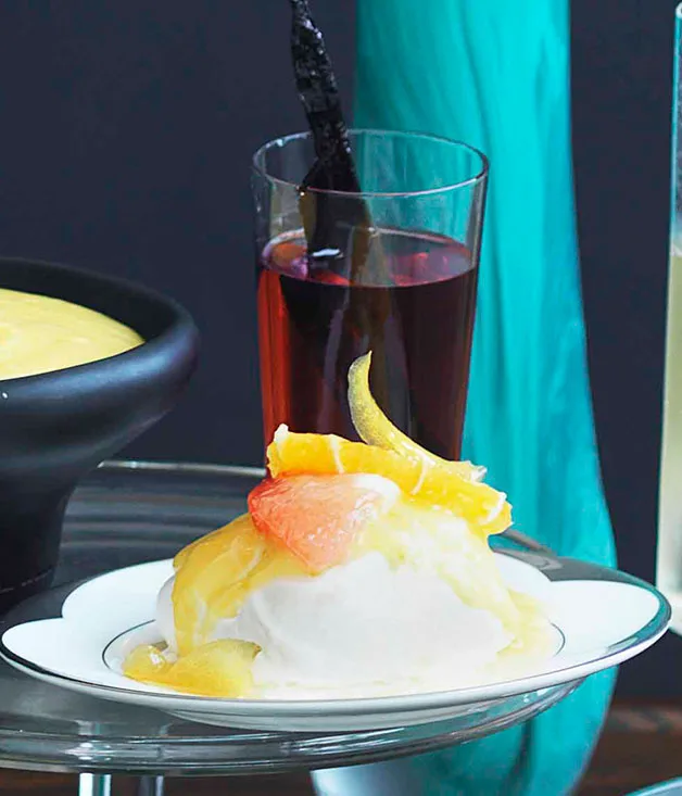 Rosy dessert wine syrup