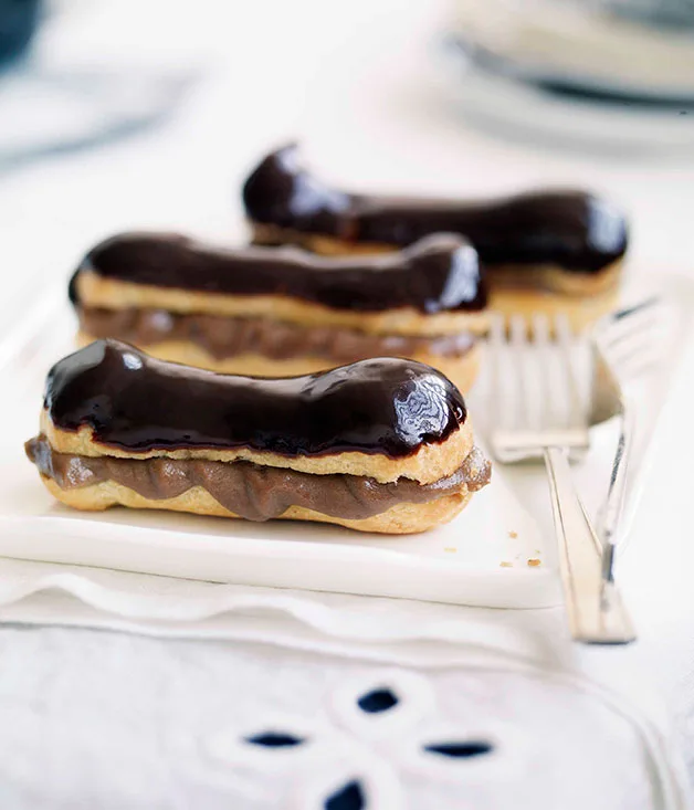 Mocha éclairs