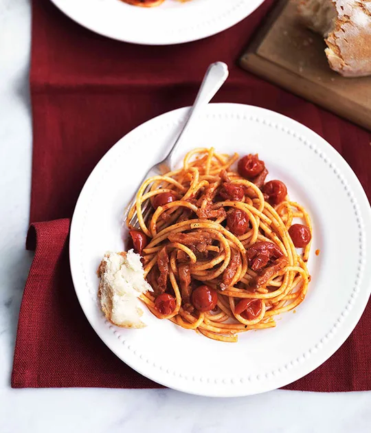 Bucatini all’Amatriciana recipe | Gourmet Traveller