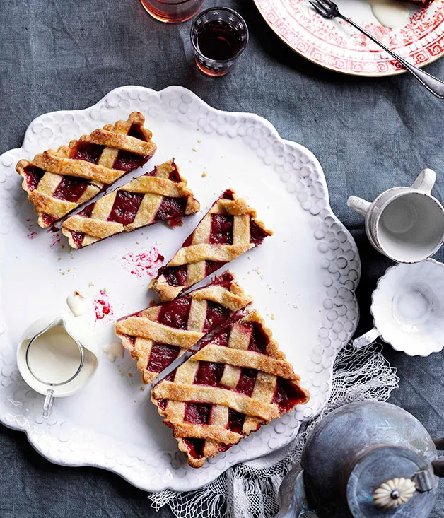 Rhubarb and raspberry crostata