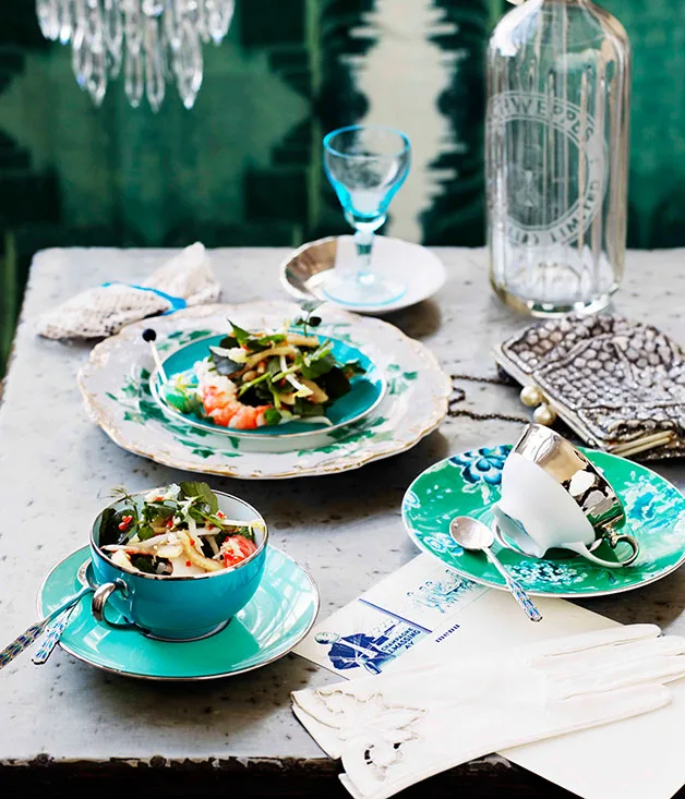 Pork crackling, prawn and watercress salad