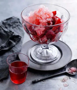 Strawberries in moscato syrup with moscato ice