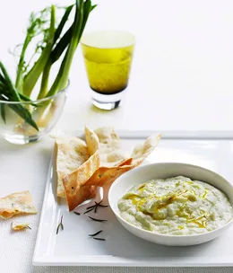 Artichoke dip with salt and rosemary crispbread