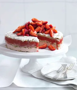 Frozen strawberry and moscato vacherin