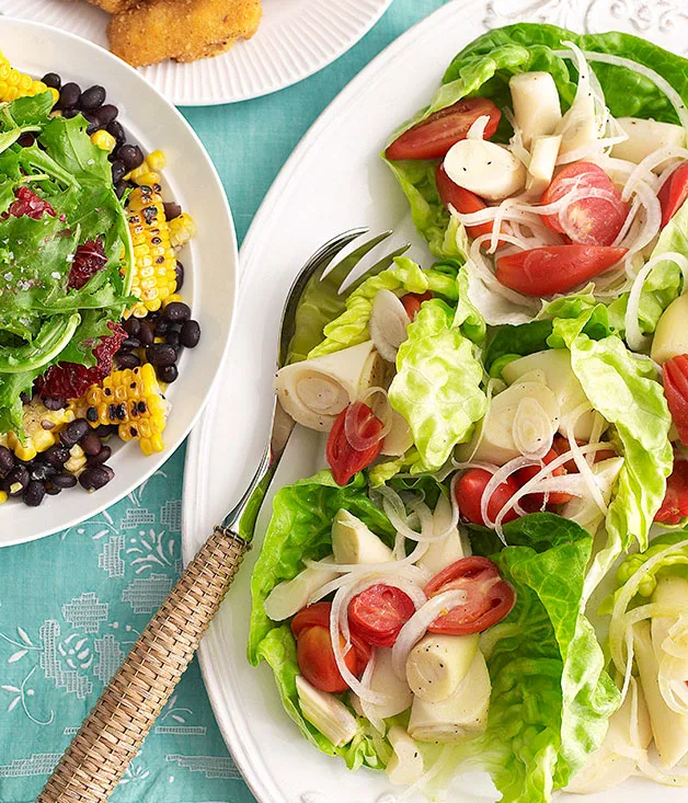 Palm heart and tomato salad