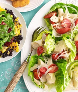 Palm heart and tomato salad