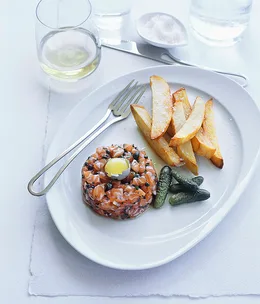 Ocean trout tartare with chips
