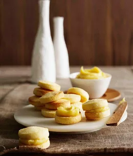 Passionfruit yo-yos with white chocolate and passionfruit ganache