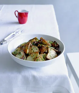 Potatoes sauteed with garlic and walnut oil