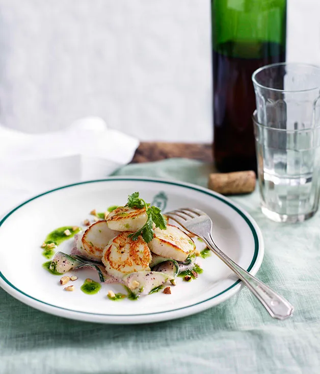 Scallop, cucumber and yoghurt salad with smoked almonds