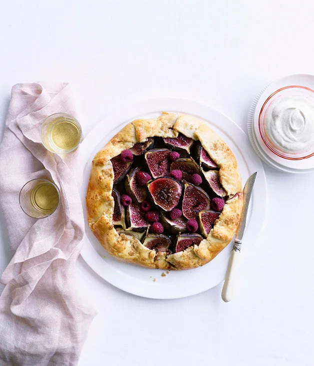 Fig and raspberry crostata