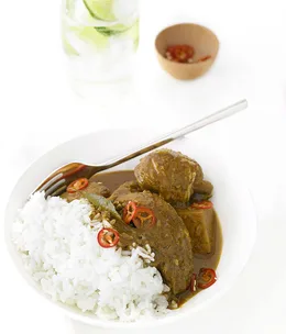 Chicken curry (Kari ayam)