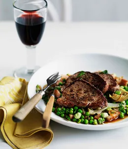 Pepper minute steaks with vignarola