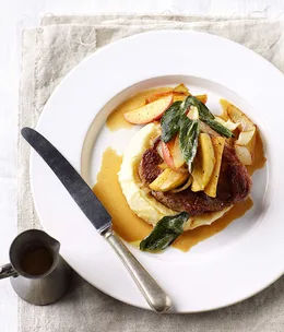 Pork with cider and apples