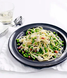 Linguine with peas, ricotta, spring onion and lemon